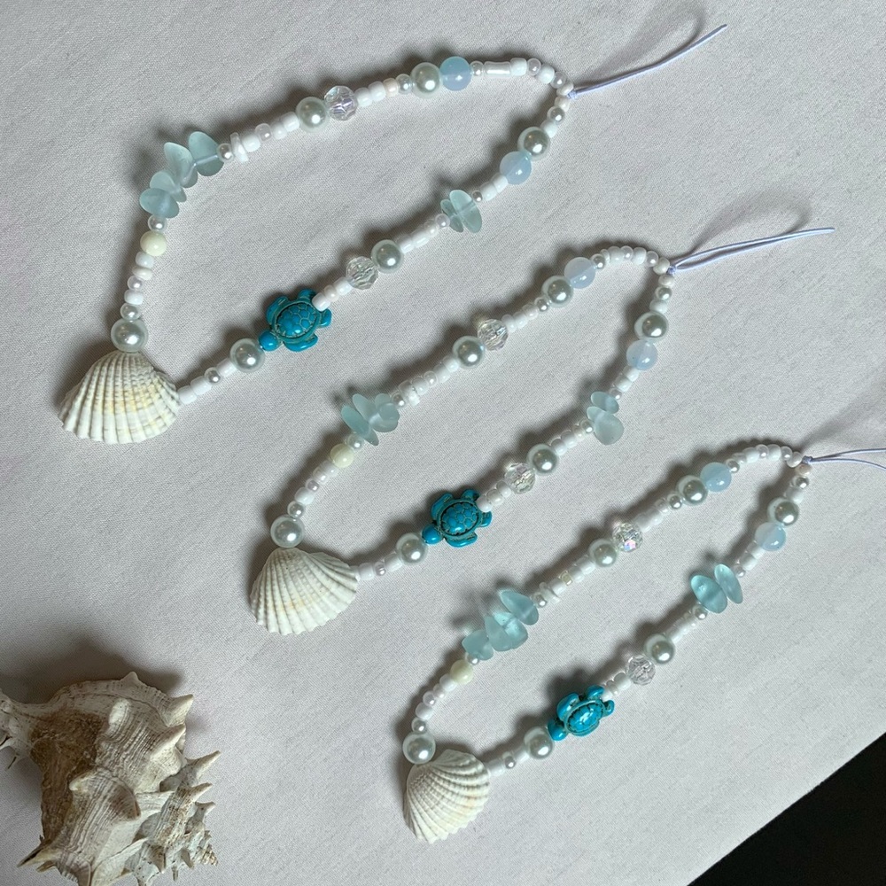 5/$20 (ENTIRE SHOP CLEARANCE) “Ocean Breeze” Sea Turtle phone strap / charm